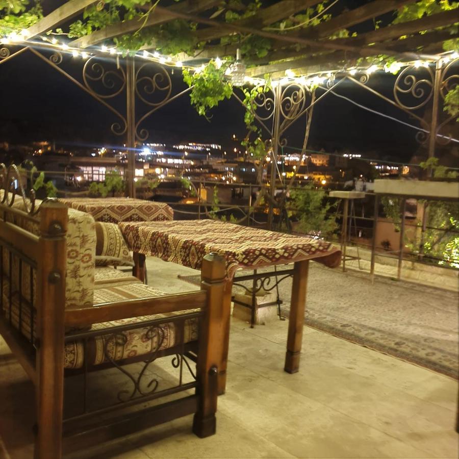 Emily Cave House Bed & Breakfast Goreme Exterior foto