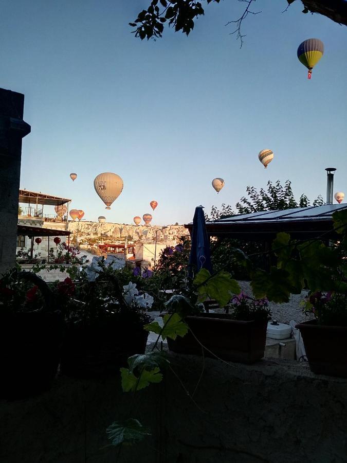 Emily Cave House Bed & Breakfast Goreme Exterior foto